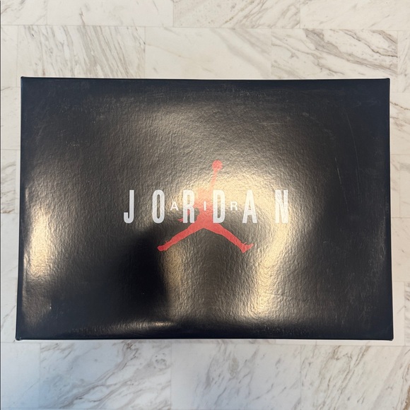 Nike Air Jordan 11 Retro “Legend Blue” - Picture 1 of 6